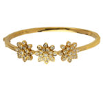 MGDM - KADA OVAL WITH SCREW DIAMOND BRACELET MGDM - KADA OVAL WITH SCREW DIAMOND BRACELET
