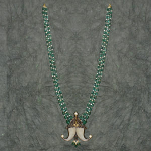 MGDM – FANCY DIAMOND NECKLACE