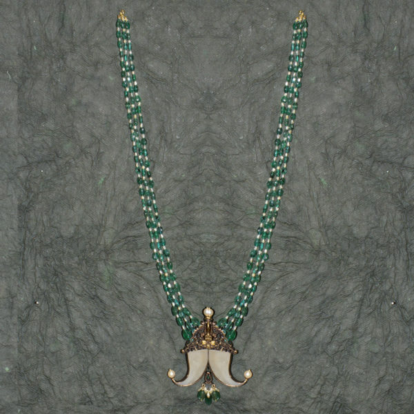 MGDM – FANCY DIAMOND NECKLACE