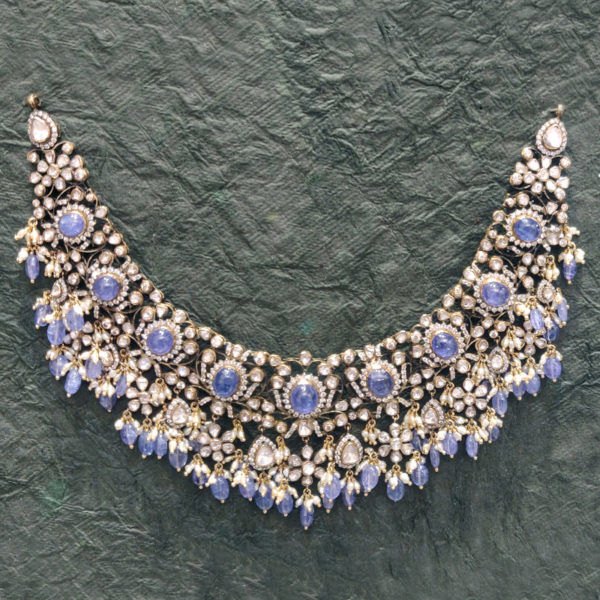 MGDM – FANCY DIAMOND NECKLACE