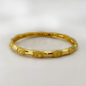 MGDM - BROAD WITH SCREW BANGLE MGDM - BROAD WITH SCREW BANGLE
