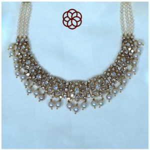 MGDM - DIAMOND STUDDED OPEN SETTING NECKLACE MGDM - DIAMOND STUDDED OPEN SETTING NECKLACE