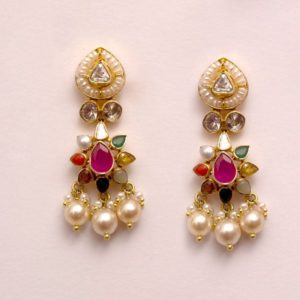 MGDM - DIAMONDDIAMOND STUDDED OPEN SETTING DROPS MGDM - DIAMONDDIAMOND STUDDED OPEN SETTING DROPS