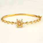 MGDM - KADA OVAL WITH SCREW DIAMOND BRACELET