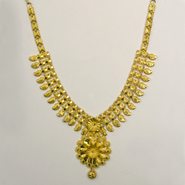 MGDM – MANGO WITH PENDANT NECKLACE