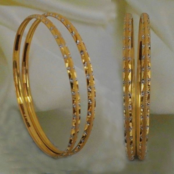 MGDM - GOLD BANGLE